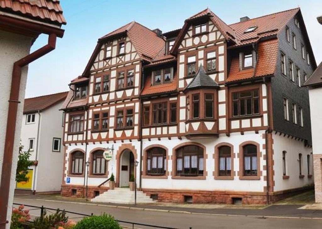 Hotel Zur Hallenburg Kurort Steinbach-Hallenberg Eksteriør billede